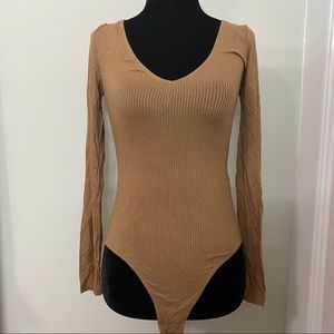 ✨Tan color knit bodysuit